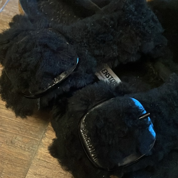 Birkenstock Arizona Genuine Shearling Sandals🖤 - Picture 9 of 12